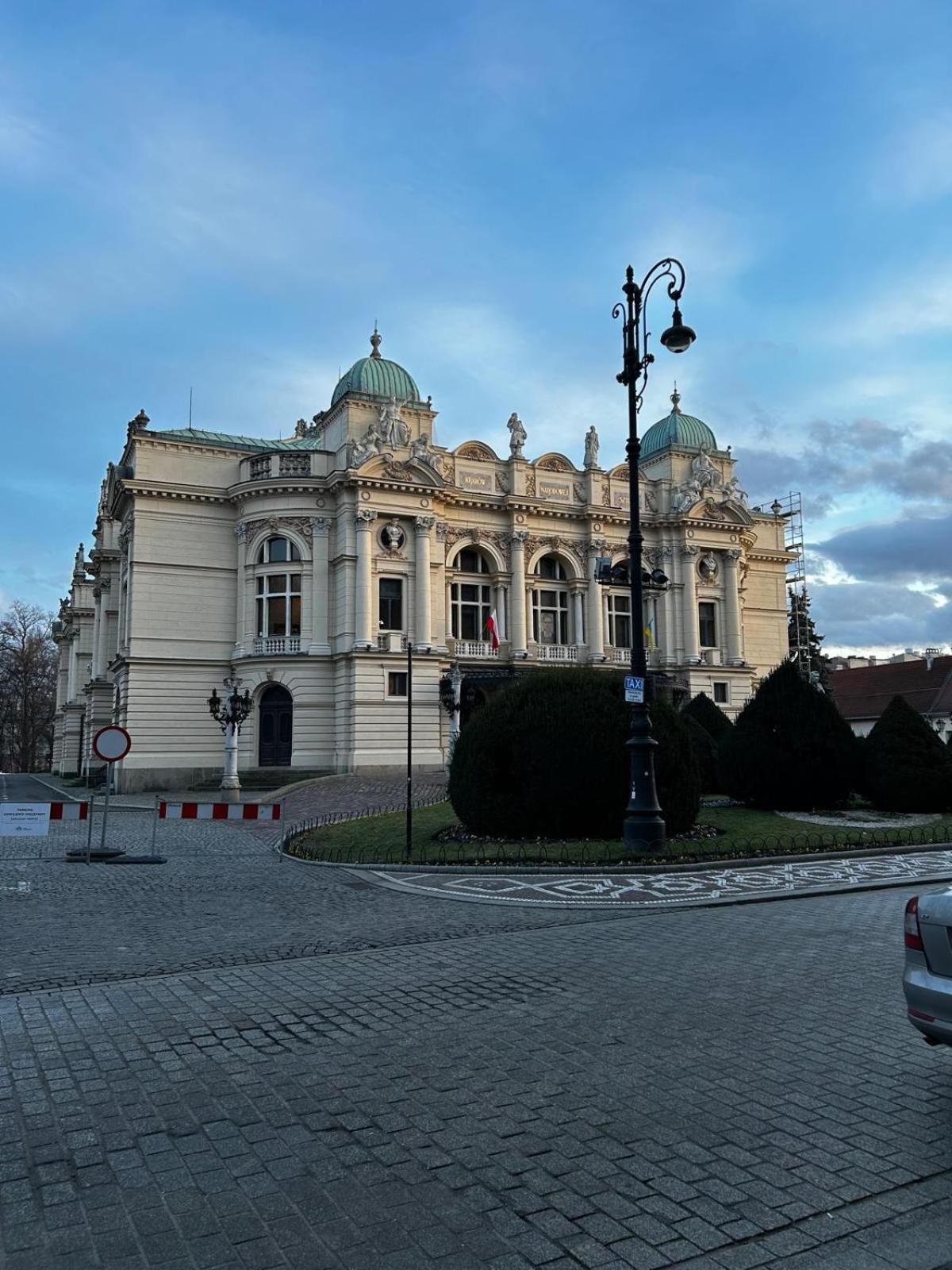 Golden Apartments With Lift - Old Town Krasków Exterior foto