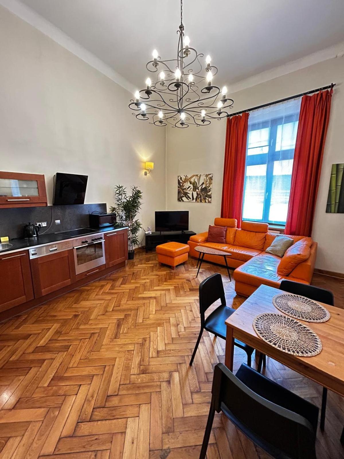 Golden Apartments With Lift - Old Town Krasków Exterior foto